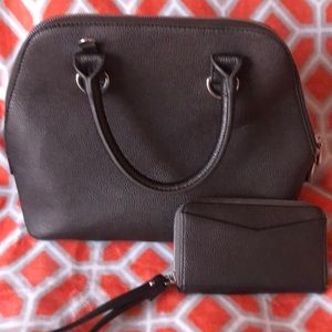 Grey purse and wallet from Charming Charlie.
